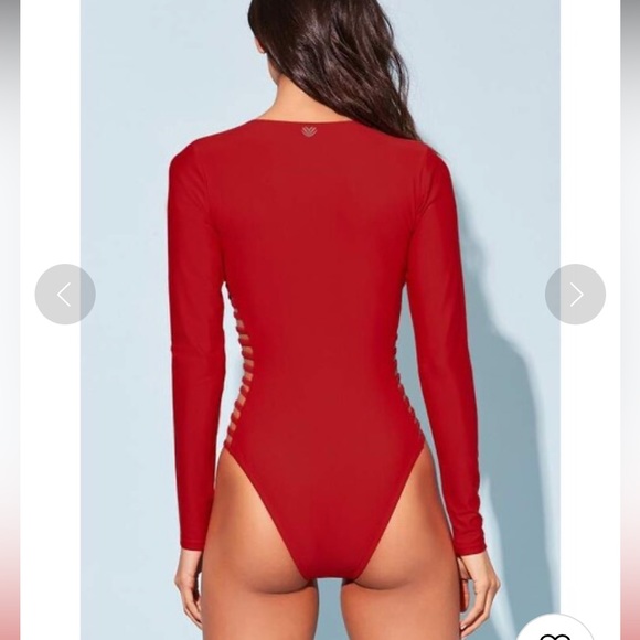 Active Ladder Cutout One-Piece Swimsuit☀️Size S - Picture 4 of 7